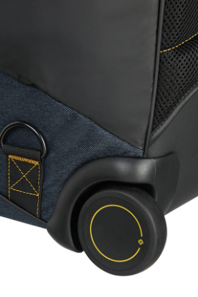 Samsonite Paradriver Light Duffle With Wheels 55CM www.albaluggage